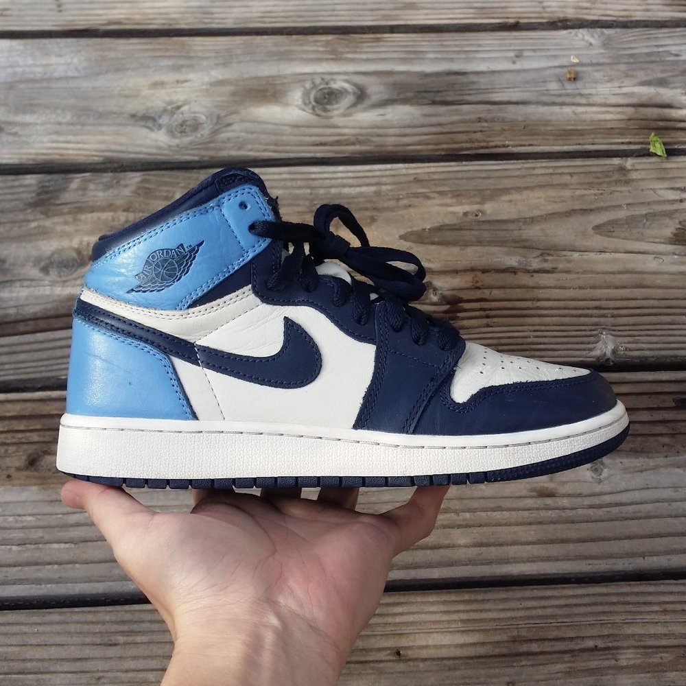 Women Size 7 / Size 5.5 Youth Nike Air Jordan 1 High Obsidian Basketball Sneaker